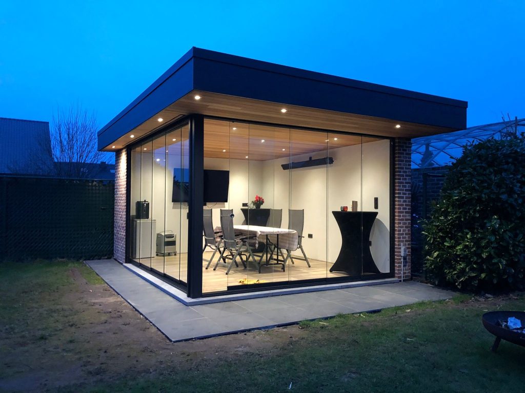 Poolhouse